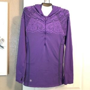 🌹 Athleta long sleeves hooded top